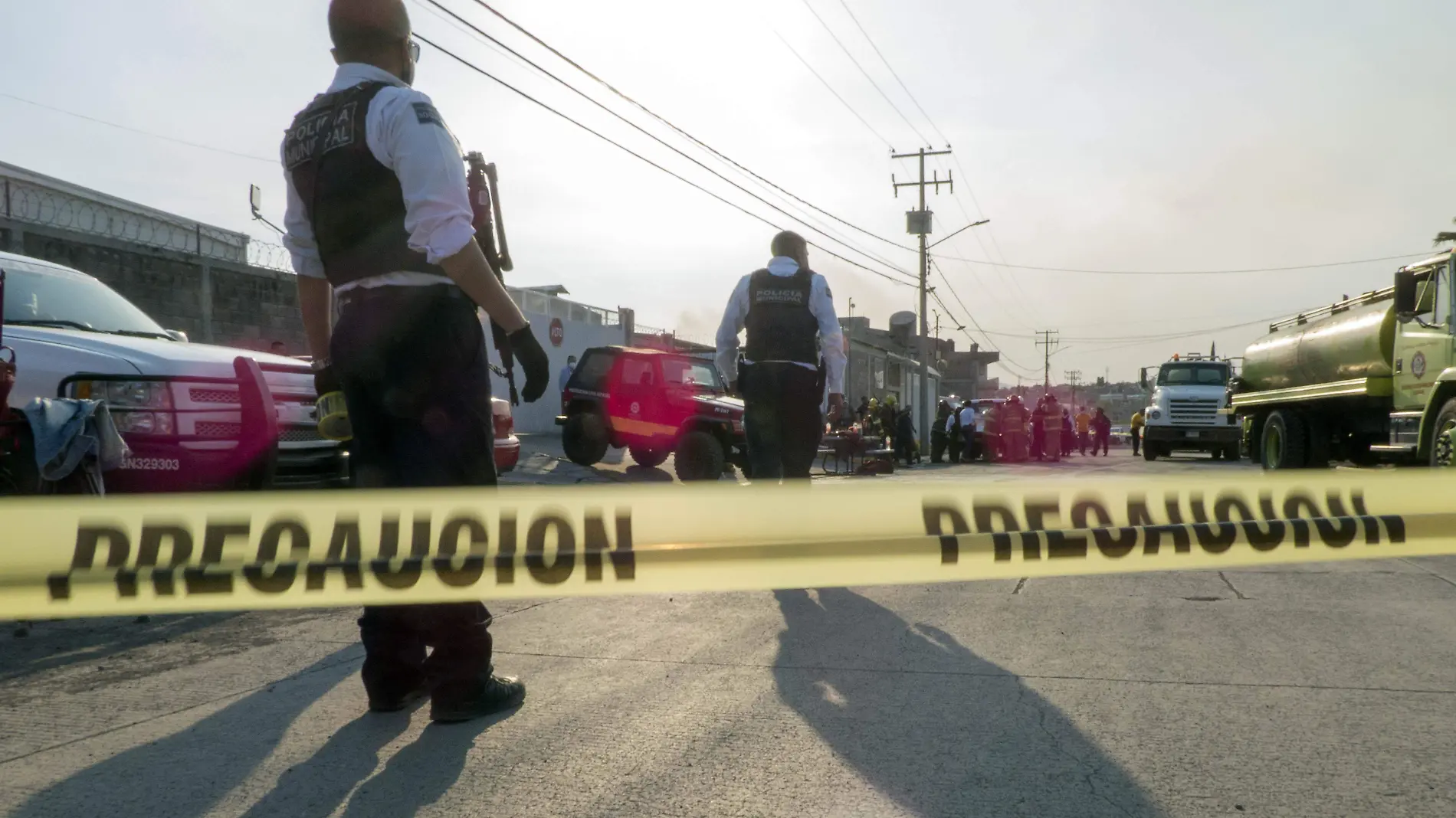 POLICIAS ARMAMENTO_AJO (2)